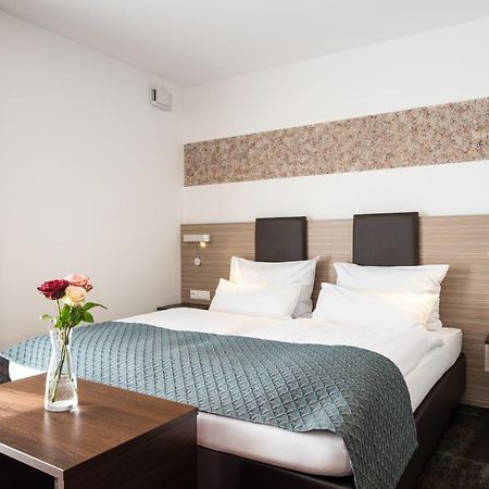 Moosburg an der Isar Hotel Drei Rosen מראה חיצוני תמונה