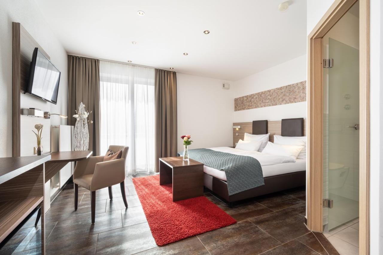 Moosburg an der Isar Hotel Drei Rosen מראה חיצוני תמונה