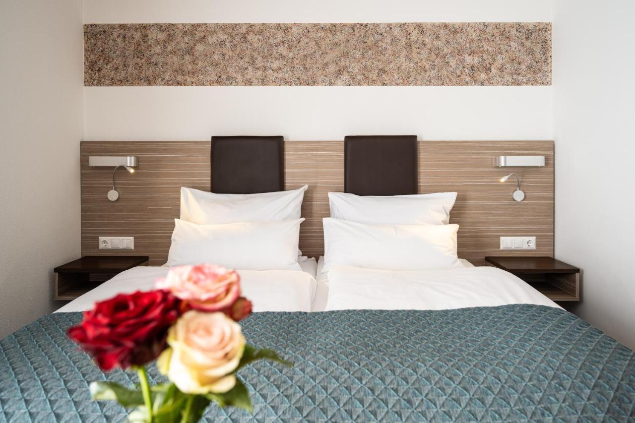 Moosburg an der Isar Hotel Drei Rosen מראה חיצוני תמונה