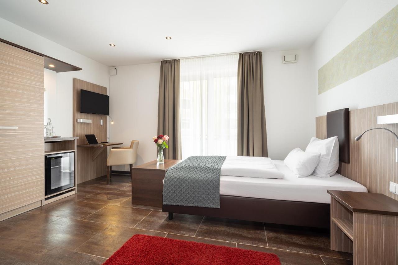 Moosburg an der Isar Hotel Drei Rosen מראה חיצוני תמונה