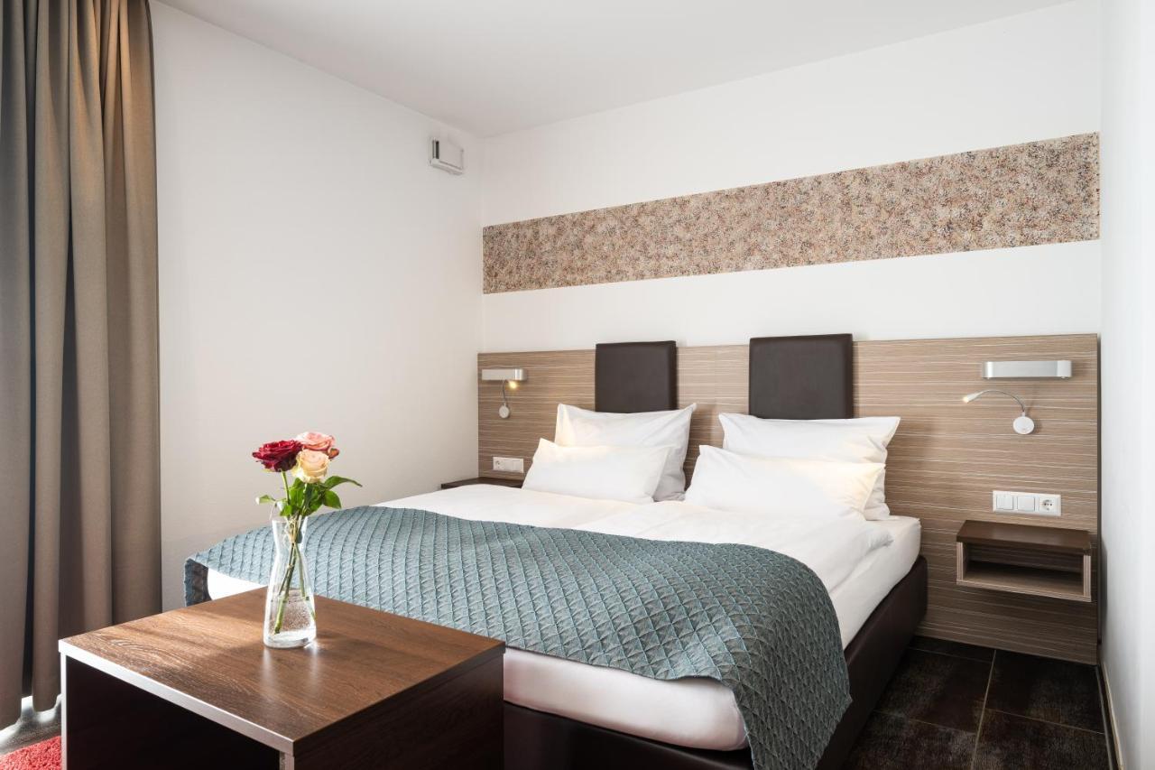 Moosburg an der Isar Hotel Drei Rosen מראה חיצוני תמונה