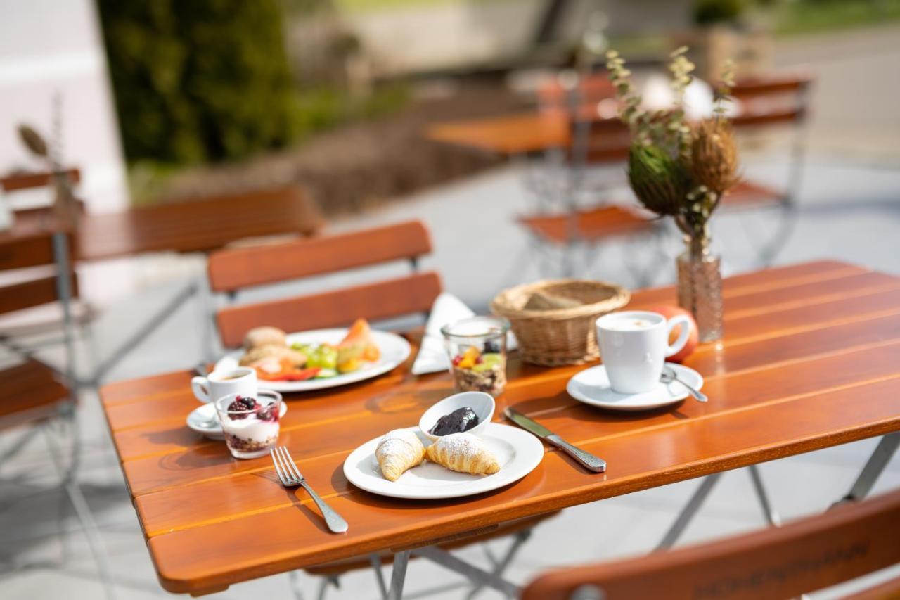 Moosburg an der Isar Hotel Drei Rosen מראה חיצוני תמונה